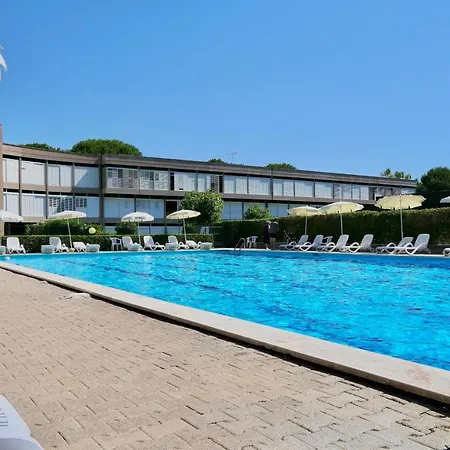 Aparthotel In With Swimming Pool In