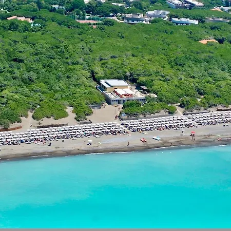 In With Swimming Pool In Aparthotel Marina Di Bibbona